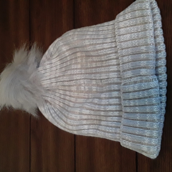 Hat Attack Rib Faux Fur Pom Hat - Picture 3 of 8